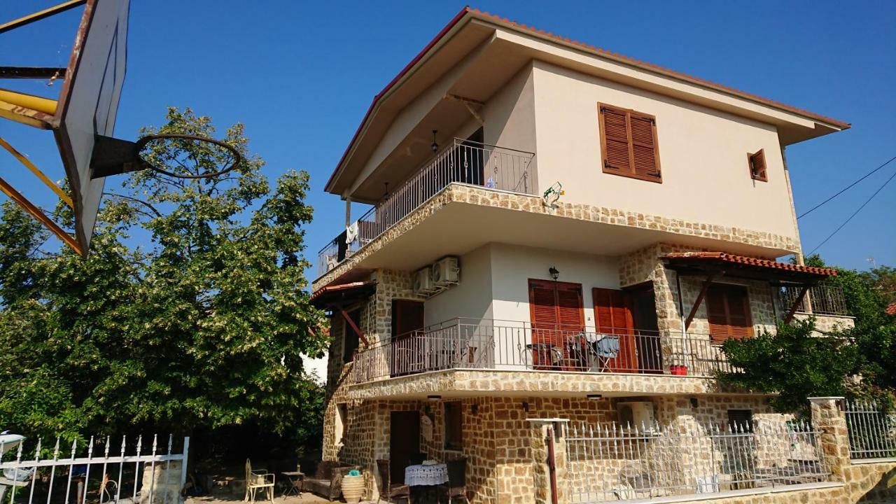 Stone House With Seaview Nea Poteidaia Exterior foto
